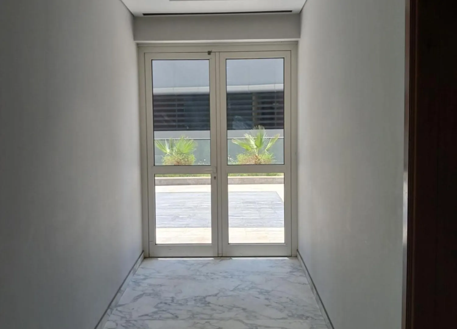 Elegant Escapes - Homely 1B In Dunya Tower Dubai 0*,